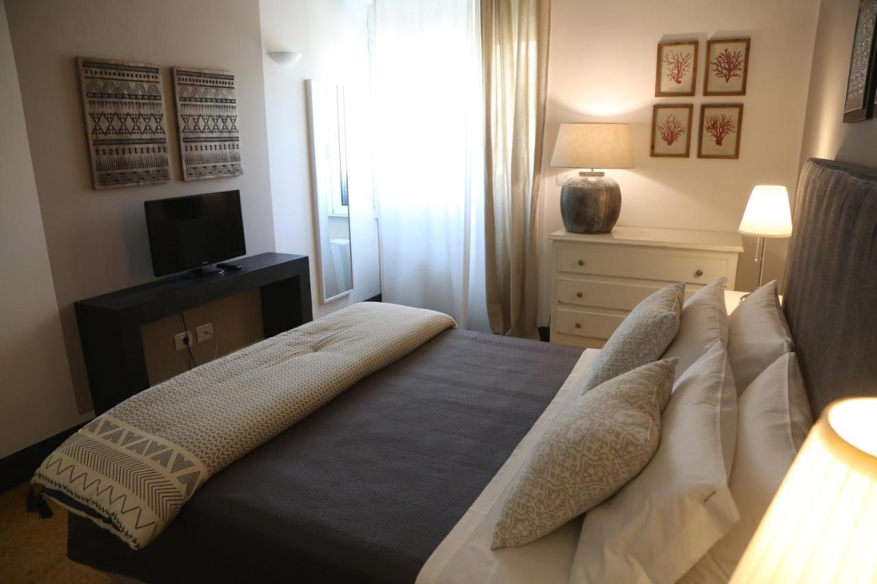 Palazzo Bignami Bed & Breakfast Lecce Exterior foto