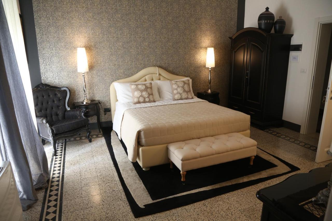 Palazzo Bignami Bed & Breakfast Lecce Exterior foto