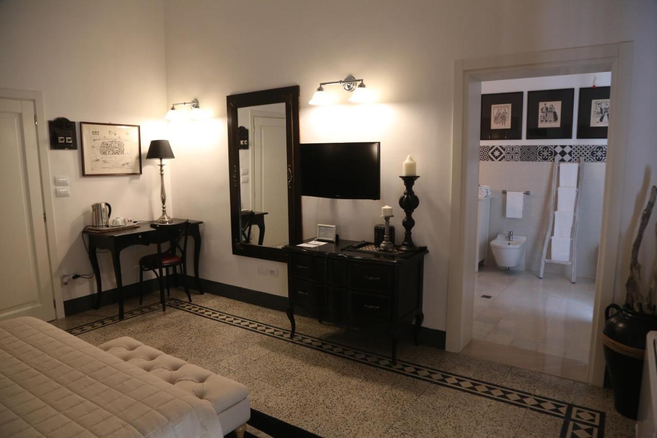 Palazzo Bignami Bed & Breakfast Lecce Exterior foto