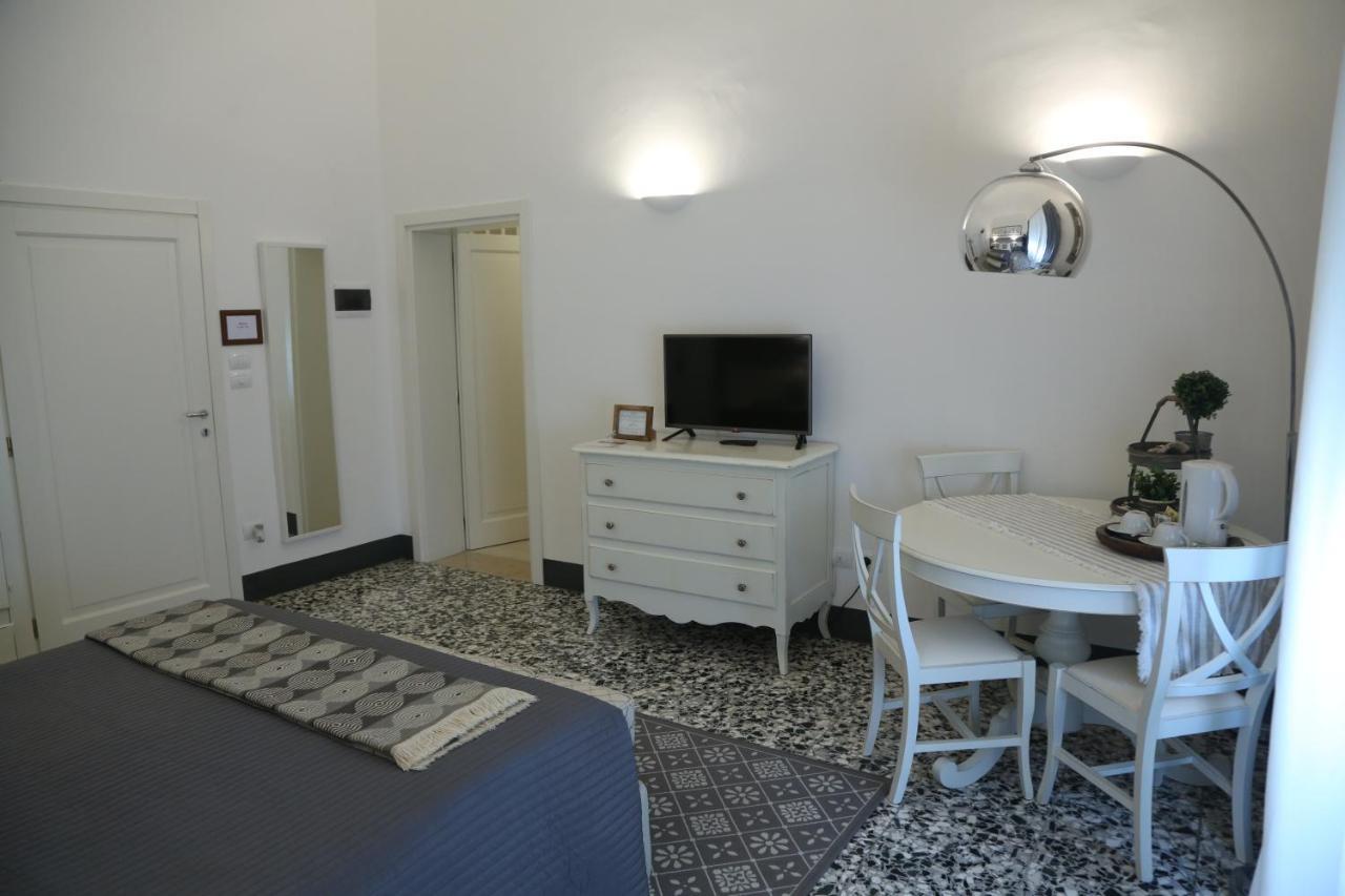 Palazzo Bignami Bed & Breakfast Lecce Exterior foto