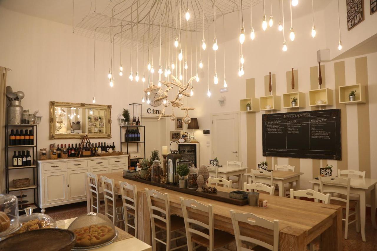 Palazzo Bignami Bed & Breakfast Lecce Exterior foto