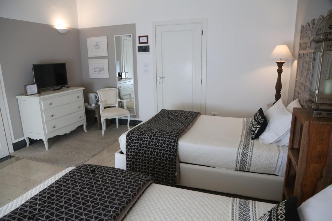 Palazzo Bignami Bed & Breakfast Lecce Exterior foto